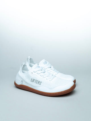 Natural foot movement & better stability - The thin, flexible sole promotes a natural foot position and strengthens your foot muscles for more balance and control during every workout.